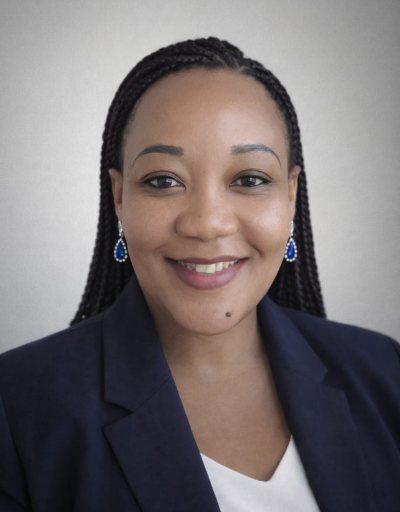 director ms. sinikiwe zondi (profile picture)